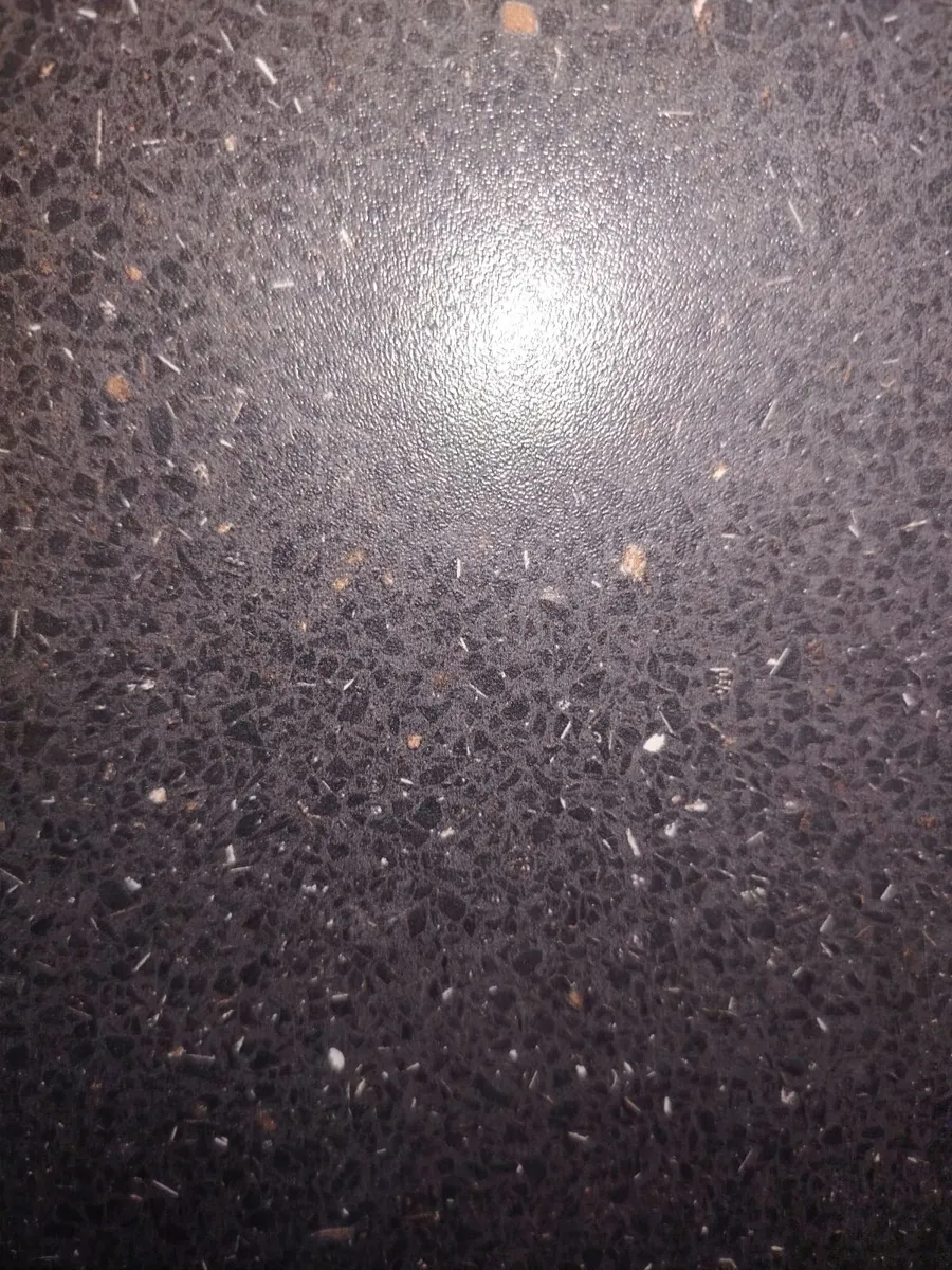 Kitchen worktop - Image 3