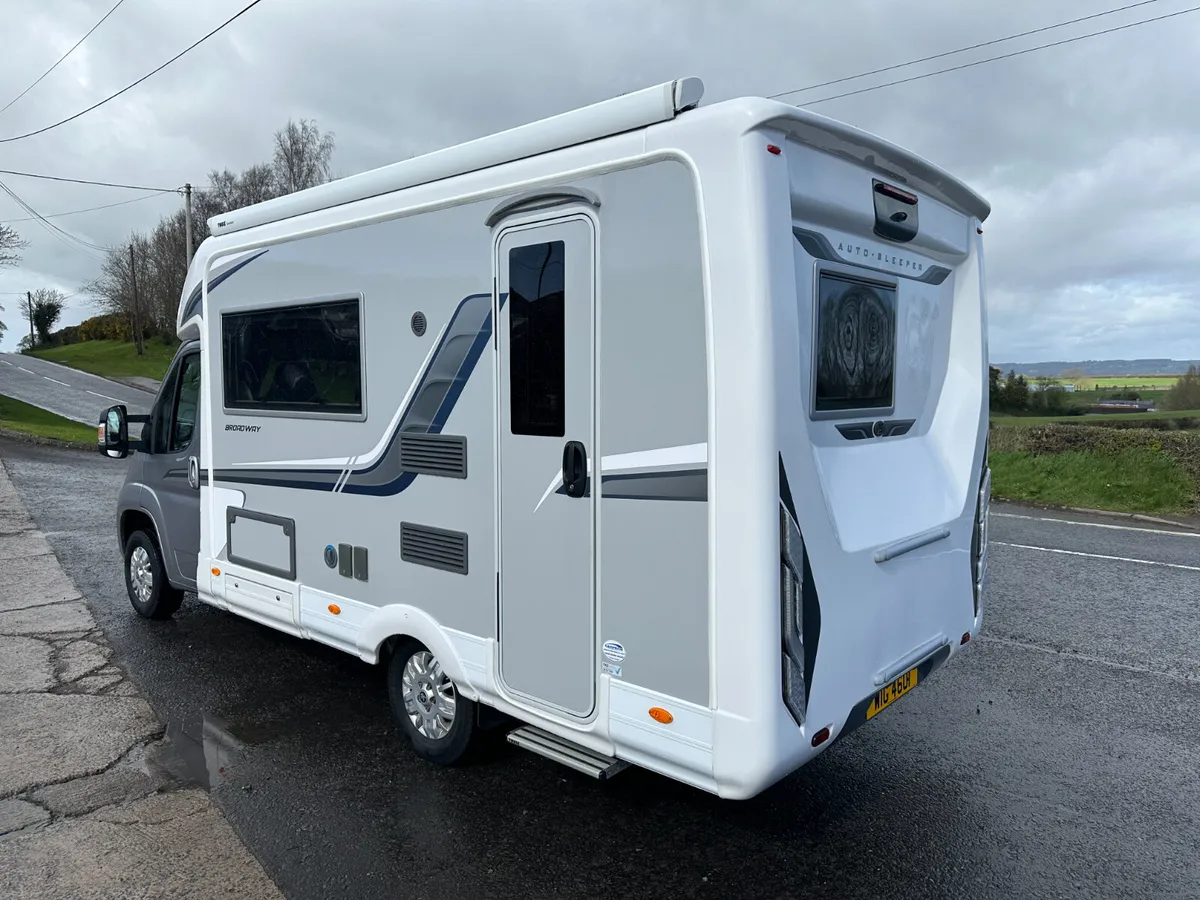 2022 Auto-Sleeper Broadway EK TB LP – 11,805 Miles - Image 3