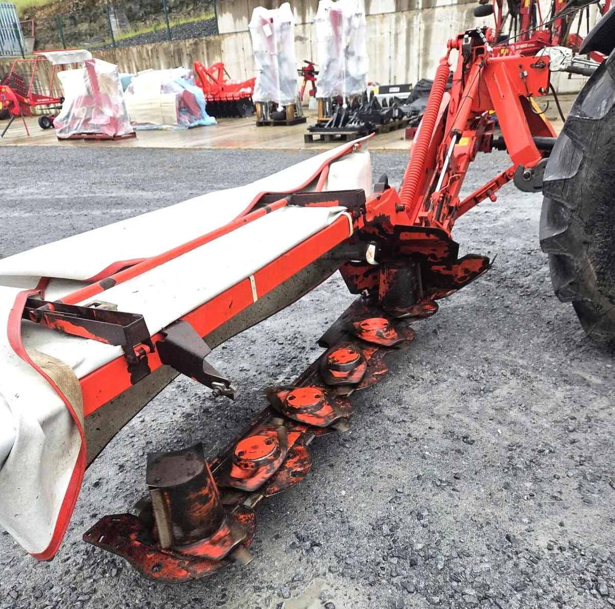 KUHN GMD 240 DISC MOWER - Image 3