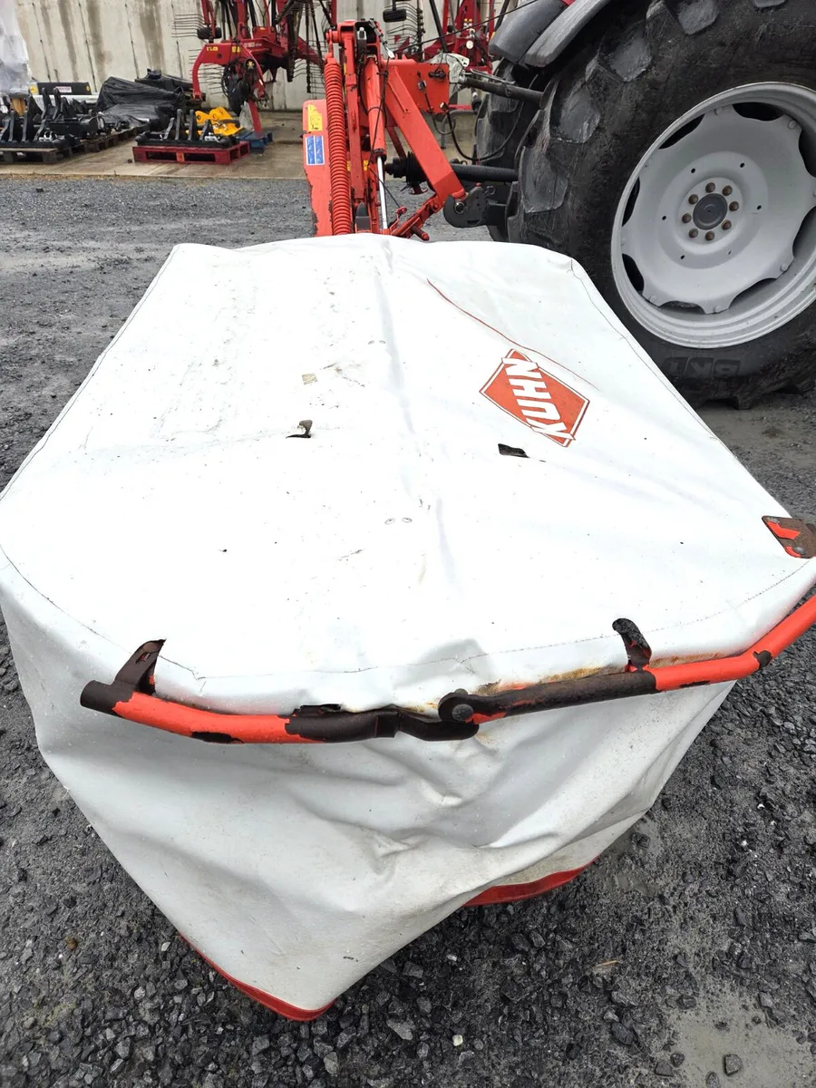 KUHN GMD 240 DISC MOWER - Image 1