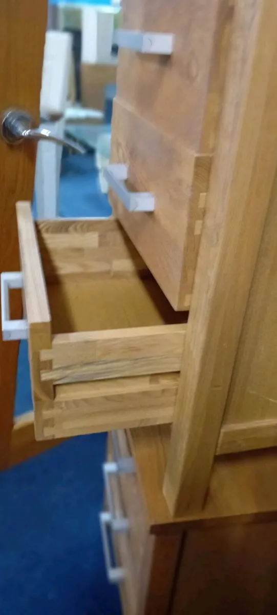 Pair Of Solid Oak Bedside Lockers - Image 3
