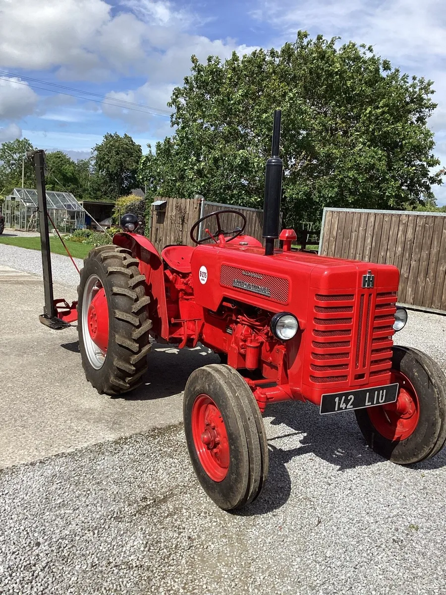 Vintage tractor - Image 3