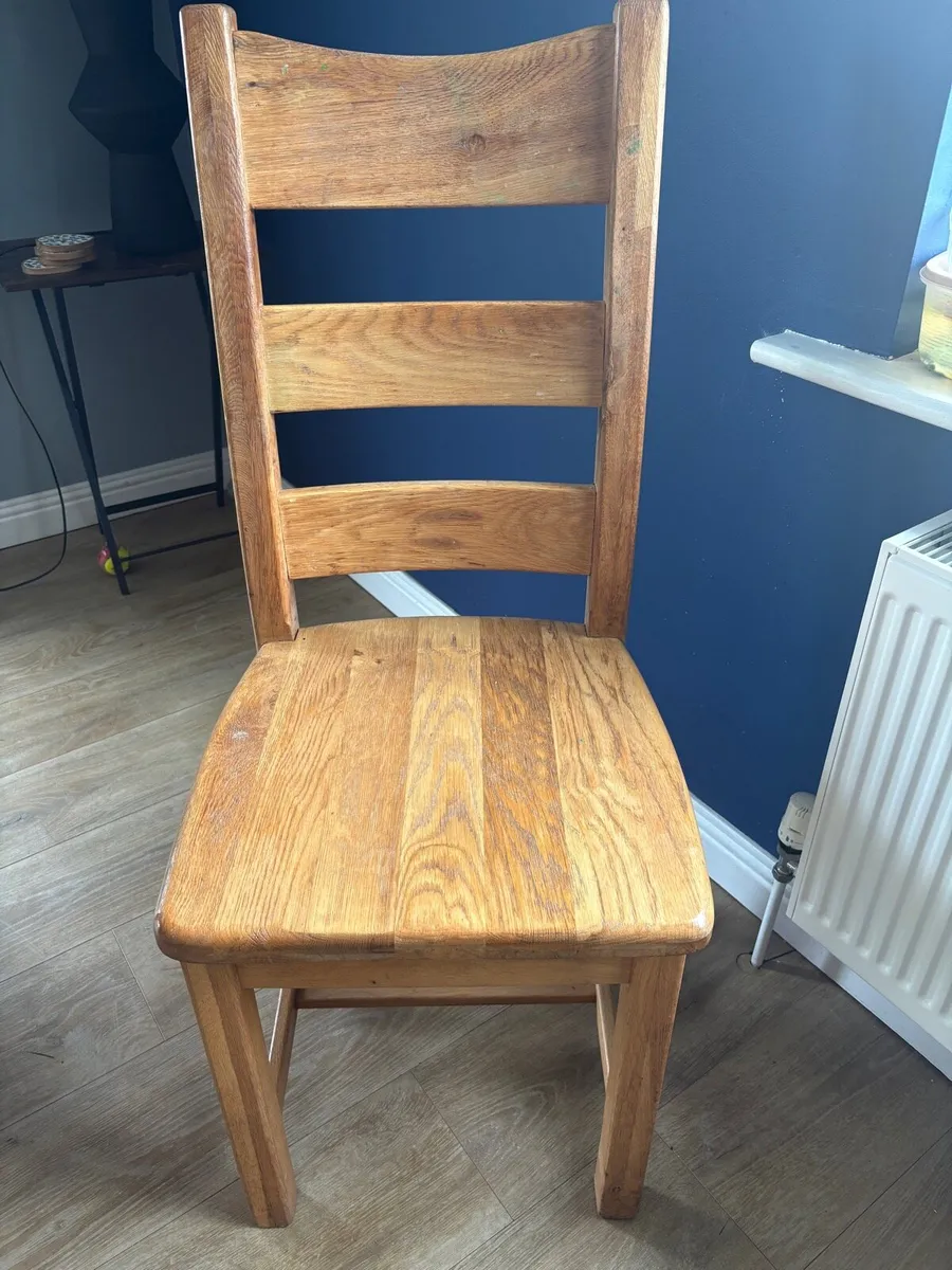Oak chairs x 6 - Image 1