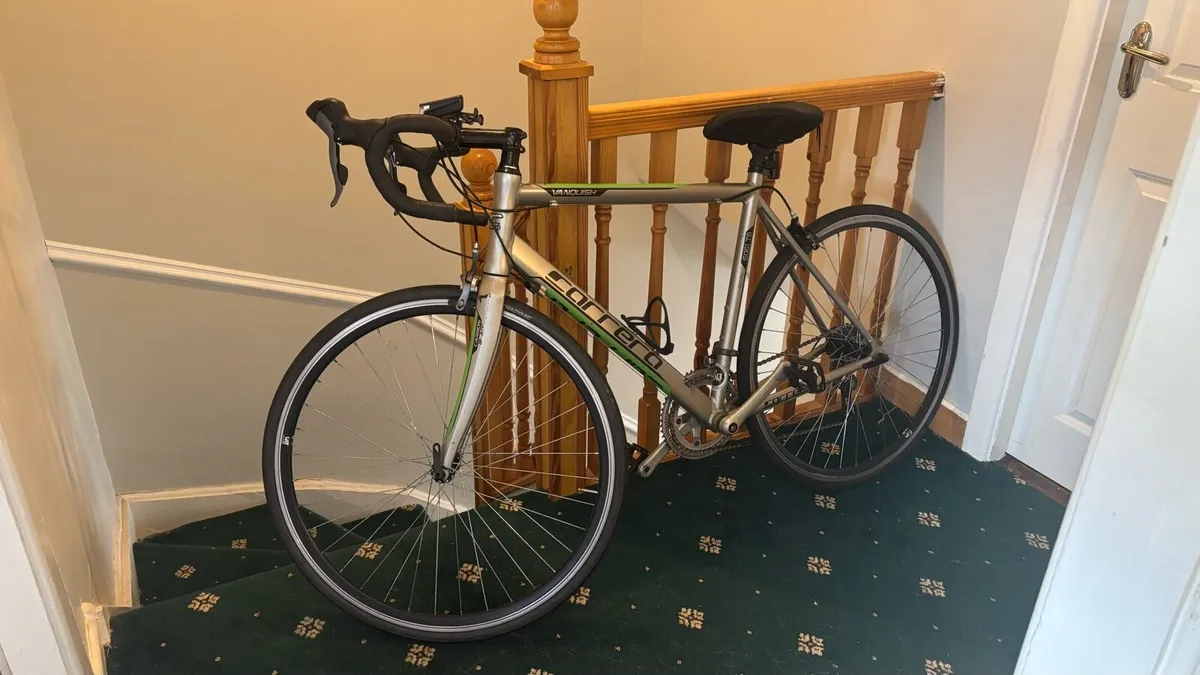Road Bike Carrera Vanquish - Image 1