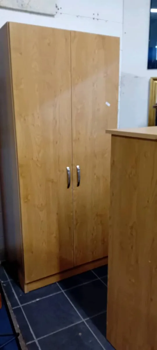 Oak Effect Wardrobe And Chest Of Drawers - Image 3