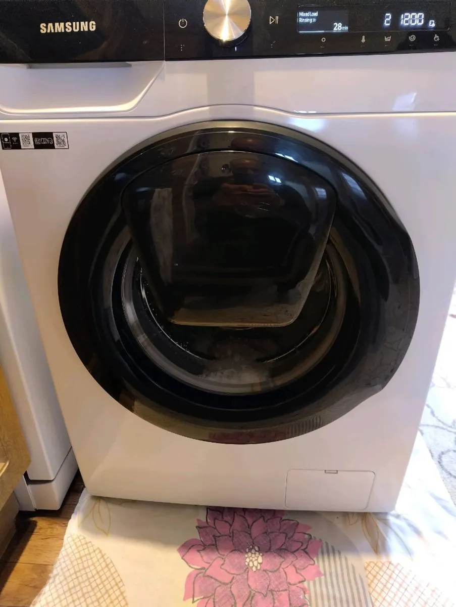 Washing machine 9kg - Image 1