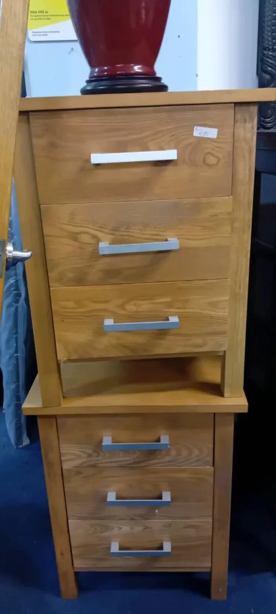 Pair Of Solid Oak Bedside Lockers - Image 1