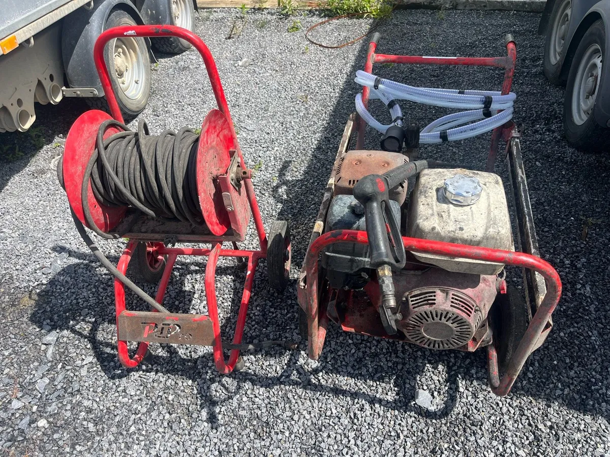 3000 psi  Honda power washer - Image 1