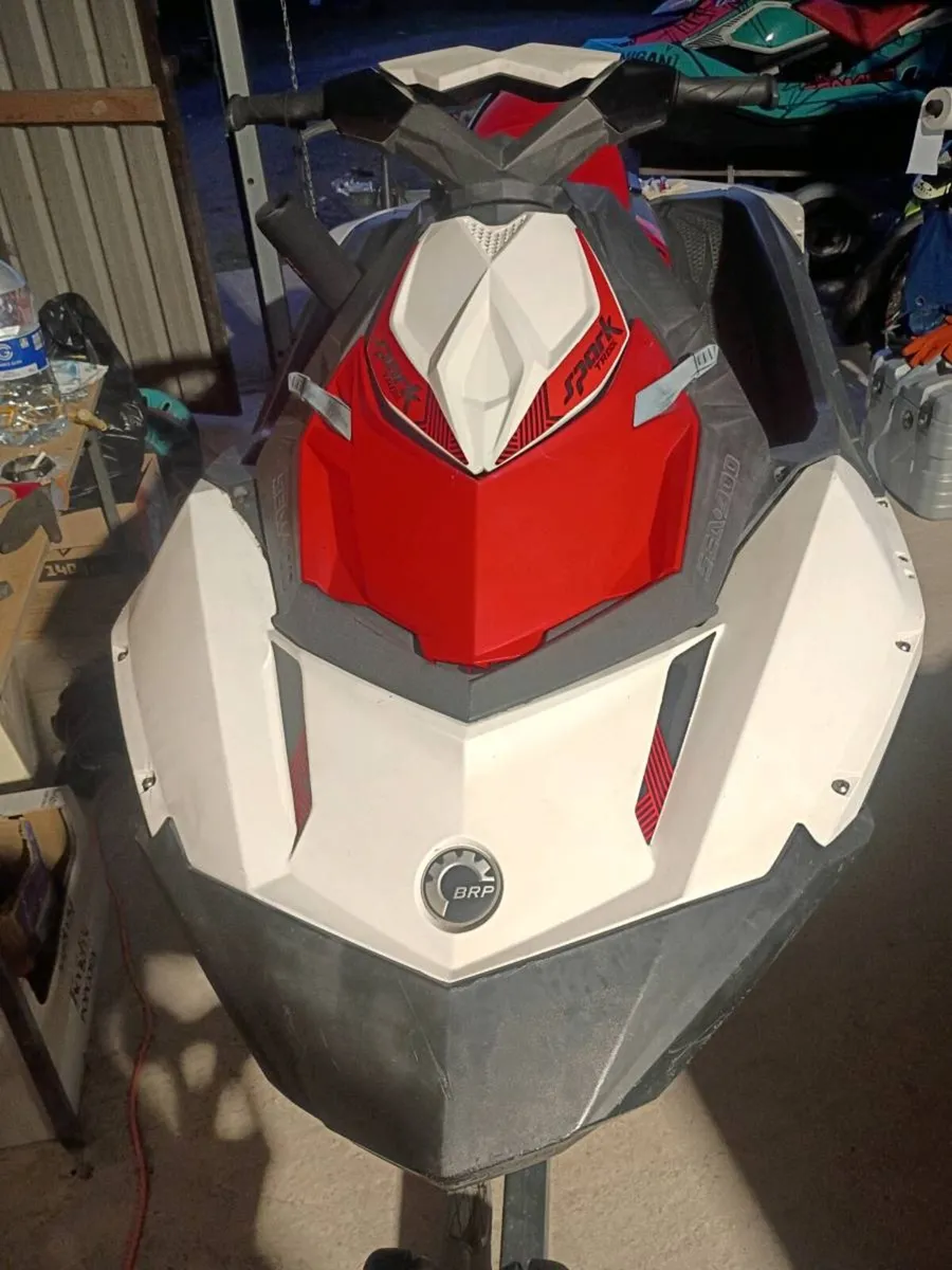 Jetski seadoo 90 HP spark 36 hours - Image 2