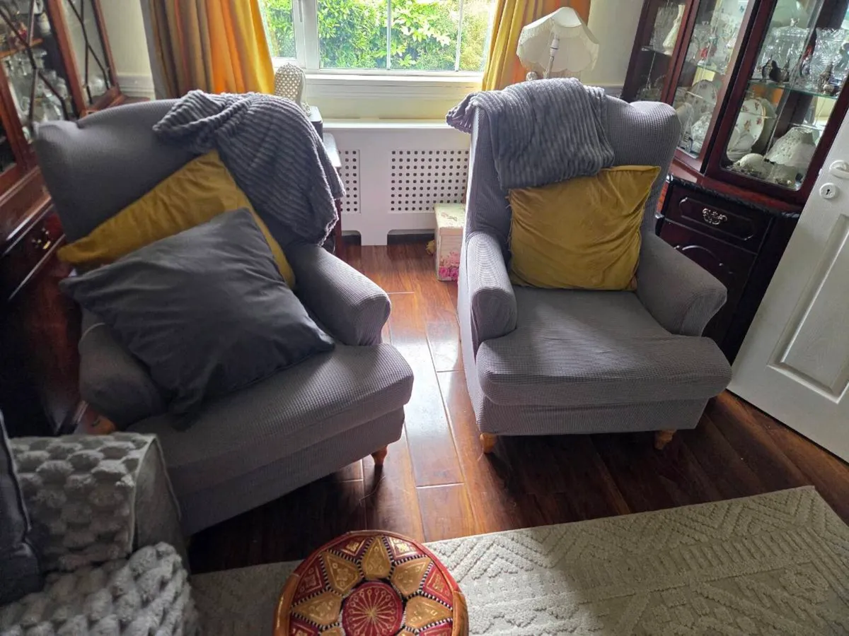Armchair - Image 2