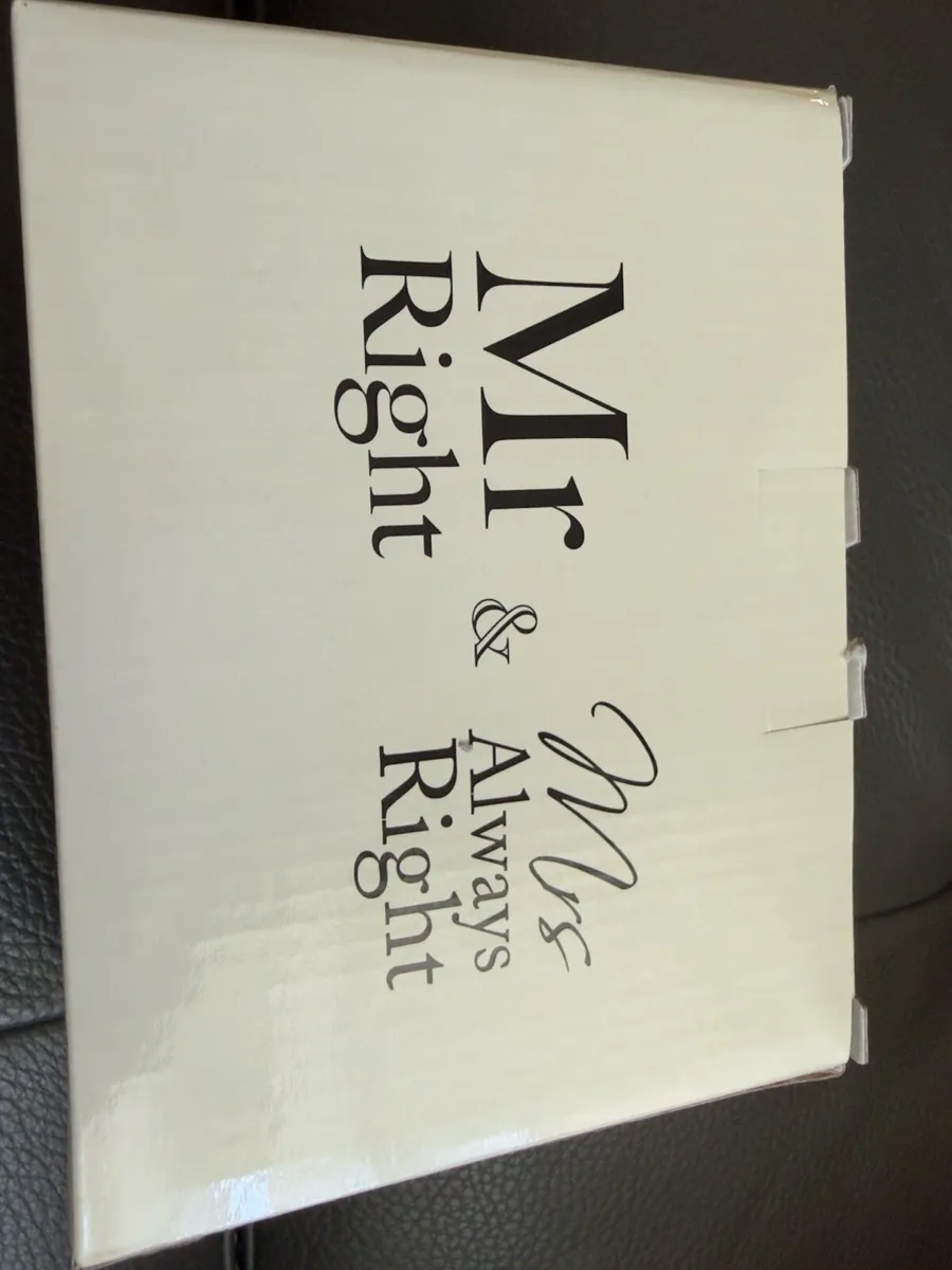 Mr & Mrs Right Mug set: Brand new, Unopened box - Image 2