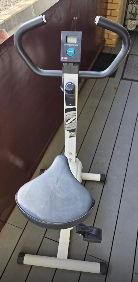 Exercise bike - Image 2