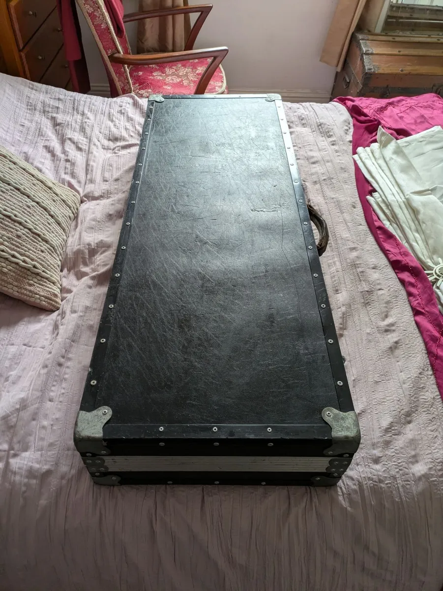 MUSIC KEYBOARD CASE - Image 1