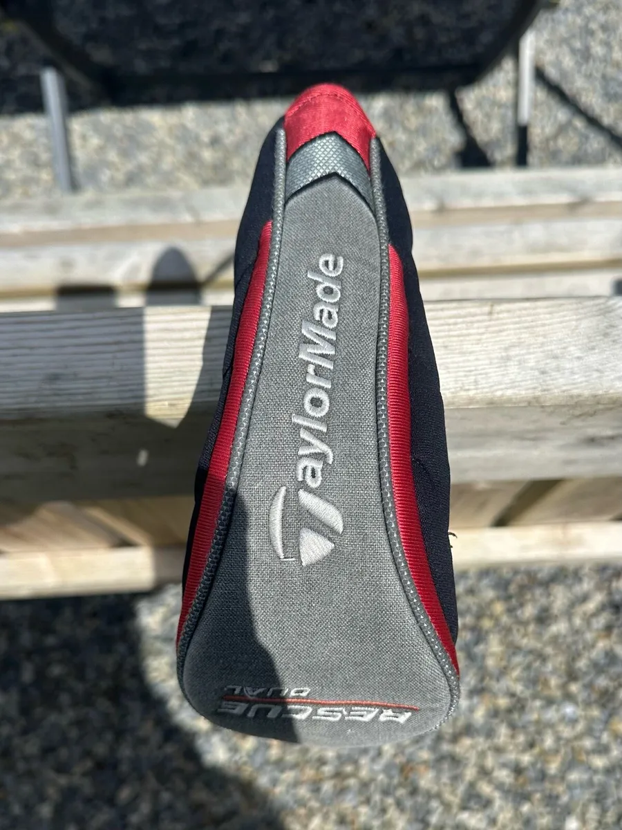 TaylorMade Rescue Dual 3 Hybrid (19°) for sale. - Image 1
