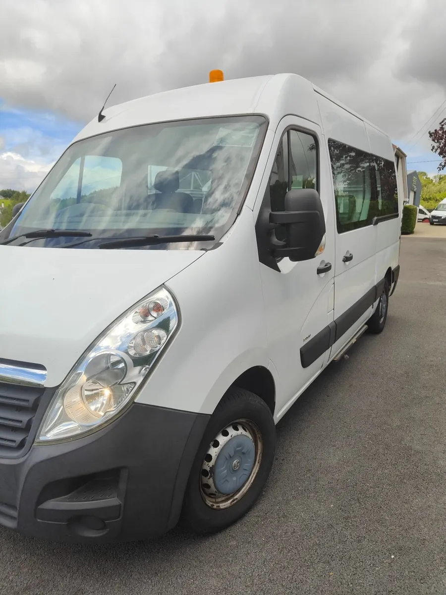 2016  9 seater wheelchair bus - Image 2