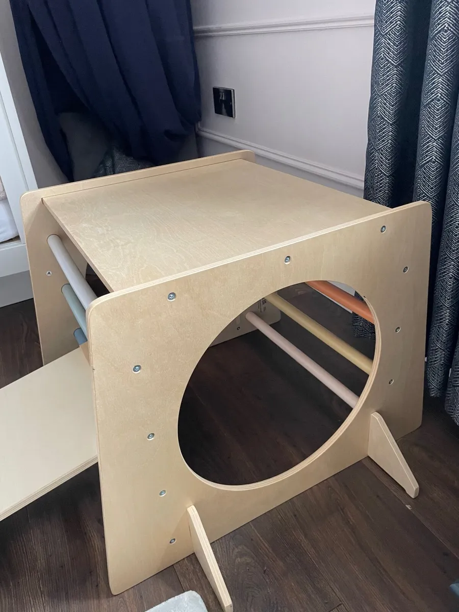 Climbing activity for babies - Image 1