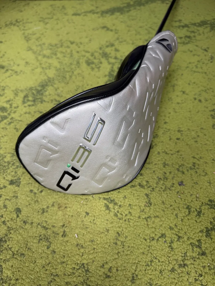 Taylormade Qi35 Driver - Image 4
