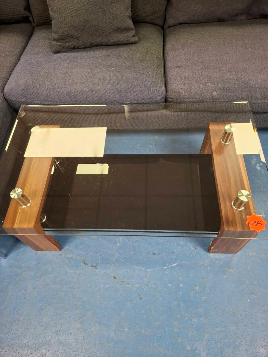 GLASS COFFEE TABLE - Image 1