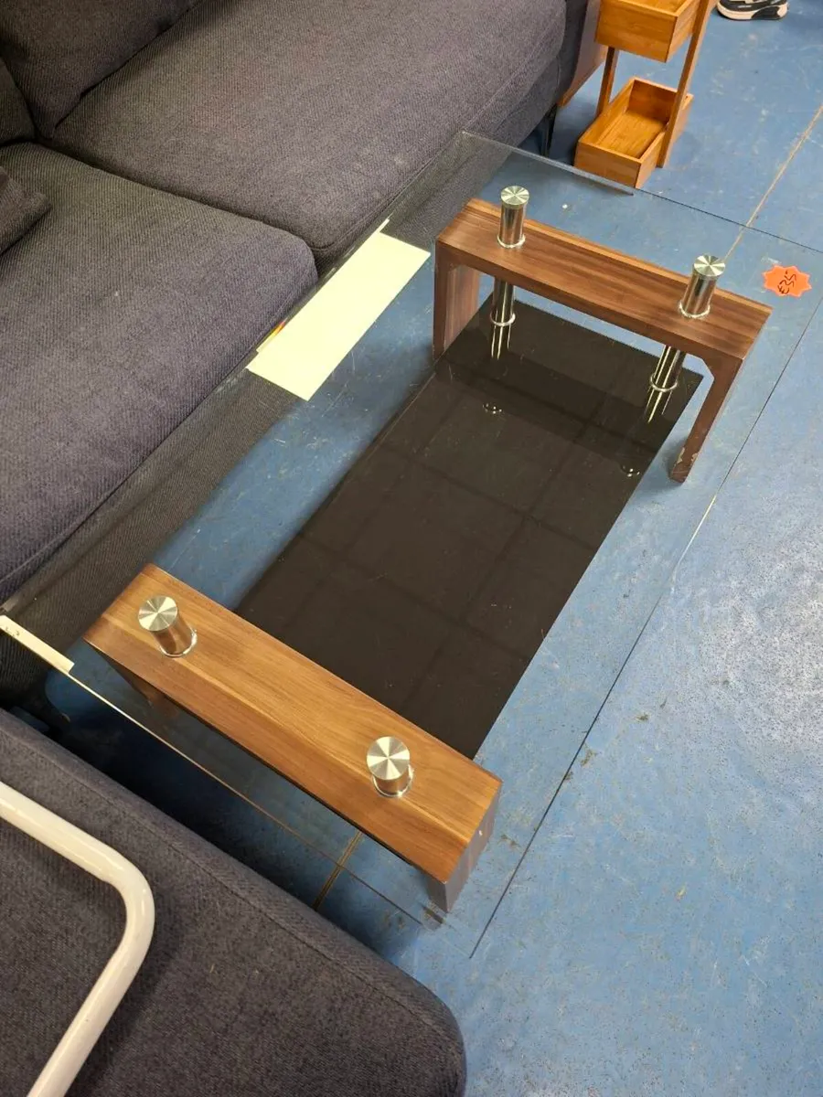GLASS COFFEE TABLE - Image 2