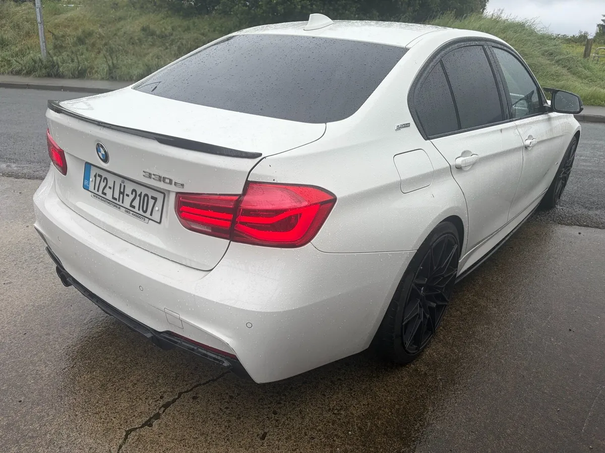 BMW 330 e m sport - Image 3