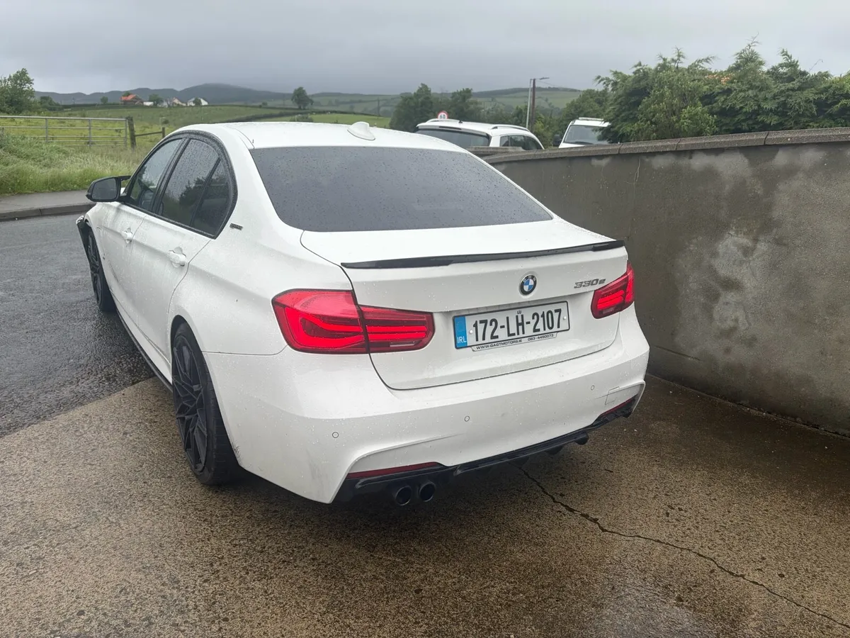BMW 330 e m sport - Image 4