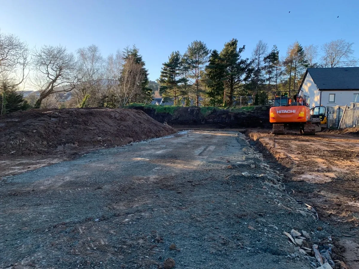 Excavator & Plant Hire with Operators. - Image 2