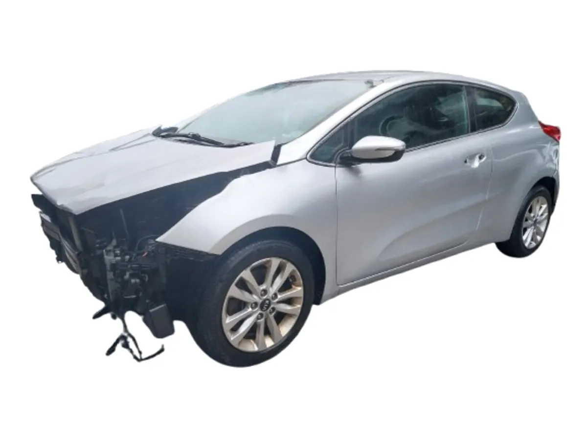 2016 KIA PRO CEED For Breaking/Dismantling - Image 3