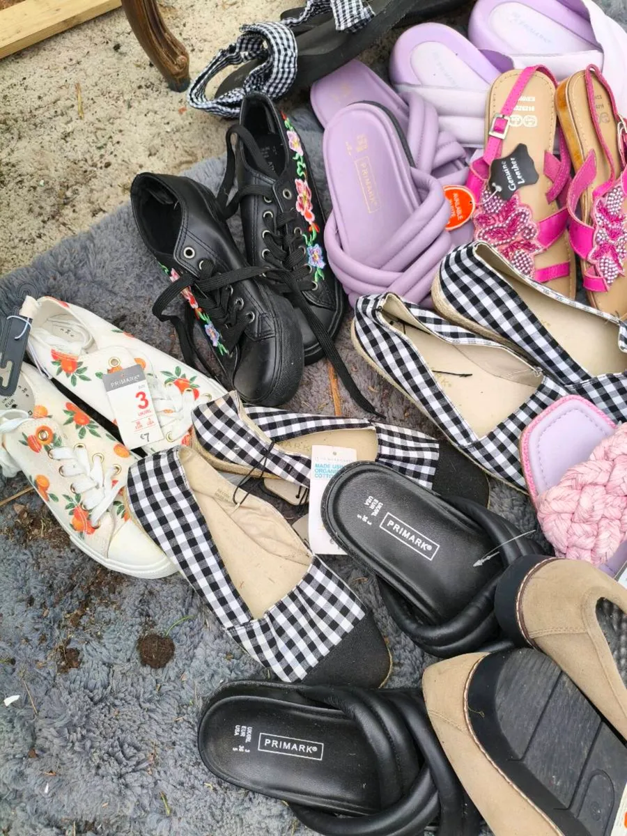 Ladies new shoes, handy for selling on car boot. - Image 4