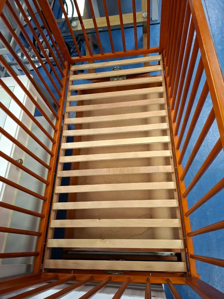 WOODEN COT - Image 2