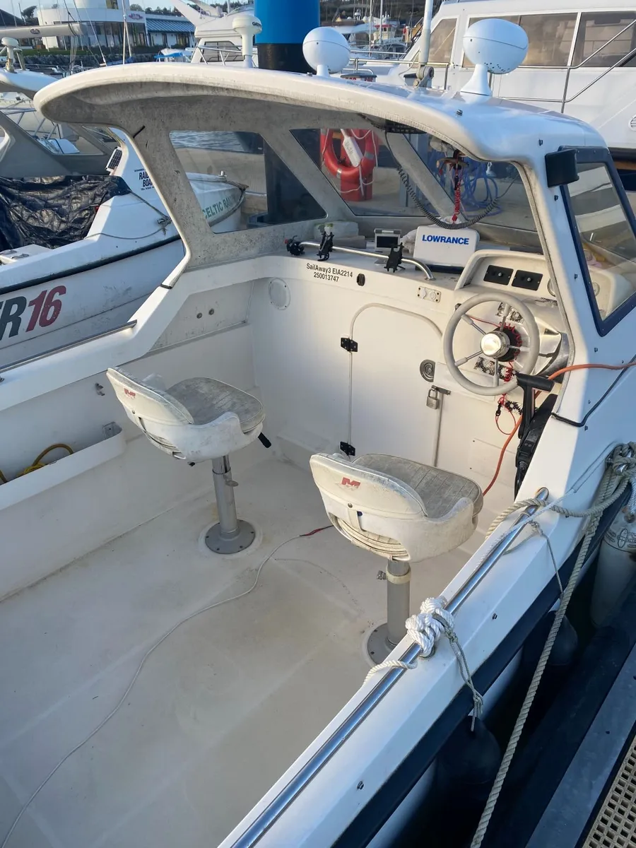 Raider 18 Wheelhouse - A bargain at €10,950 - Image 3