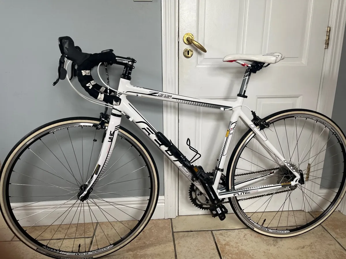 Felt Z95 Racer with Shimano Tiagra - Image 4