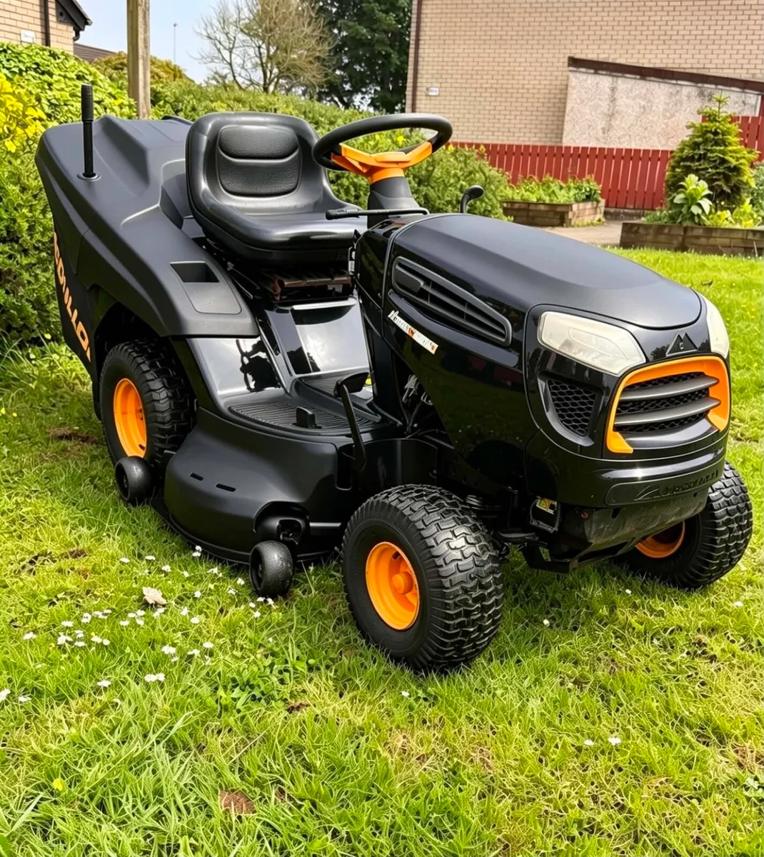 Ride on mower - Image 4