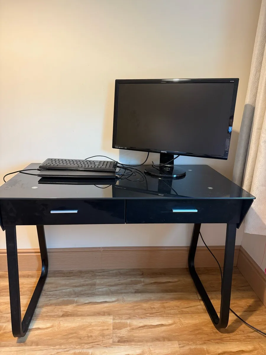 Computer table - Image 3