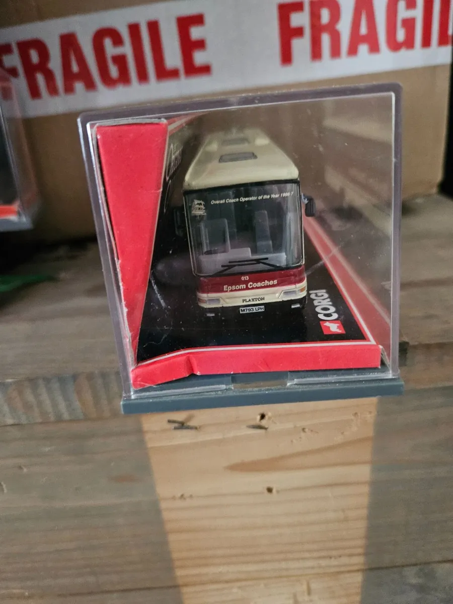 Corgi Bus - Image 2