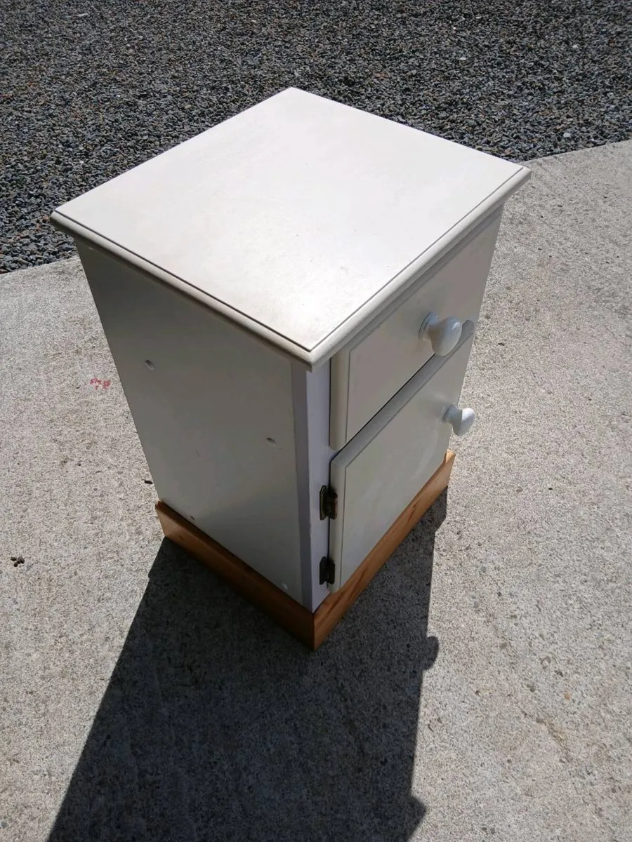 Household items - Image 1