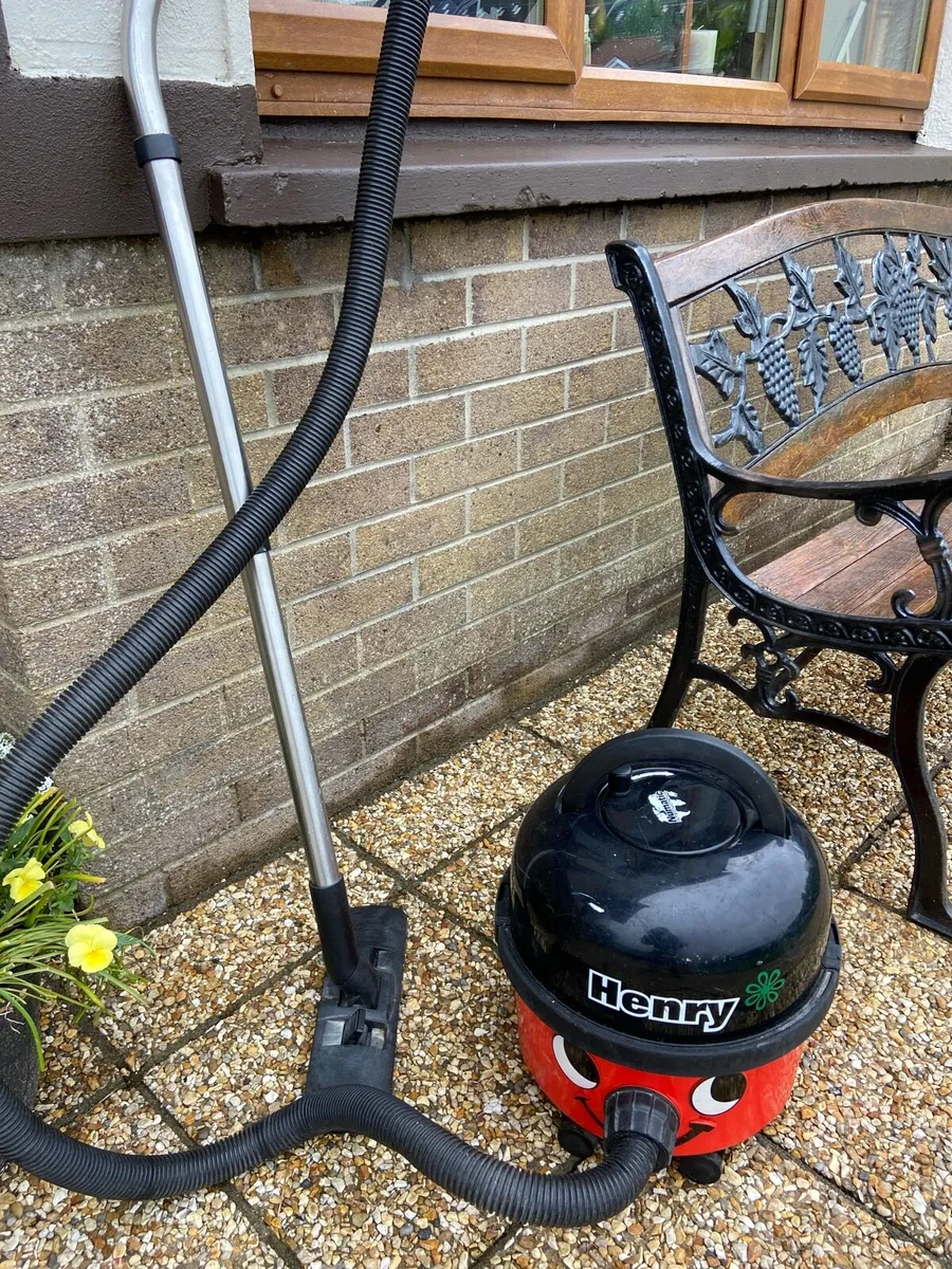 Henry. Vacuum cleaner