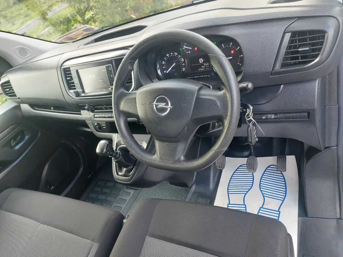 OPEL VIVARO 2023' LWB - AIRCON - Image 4