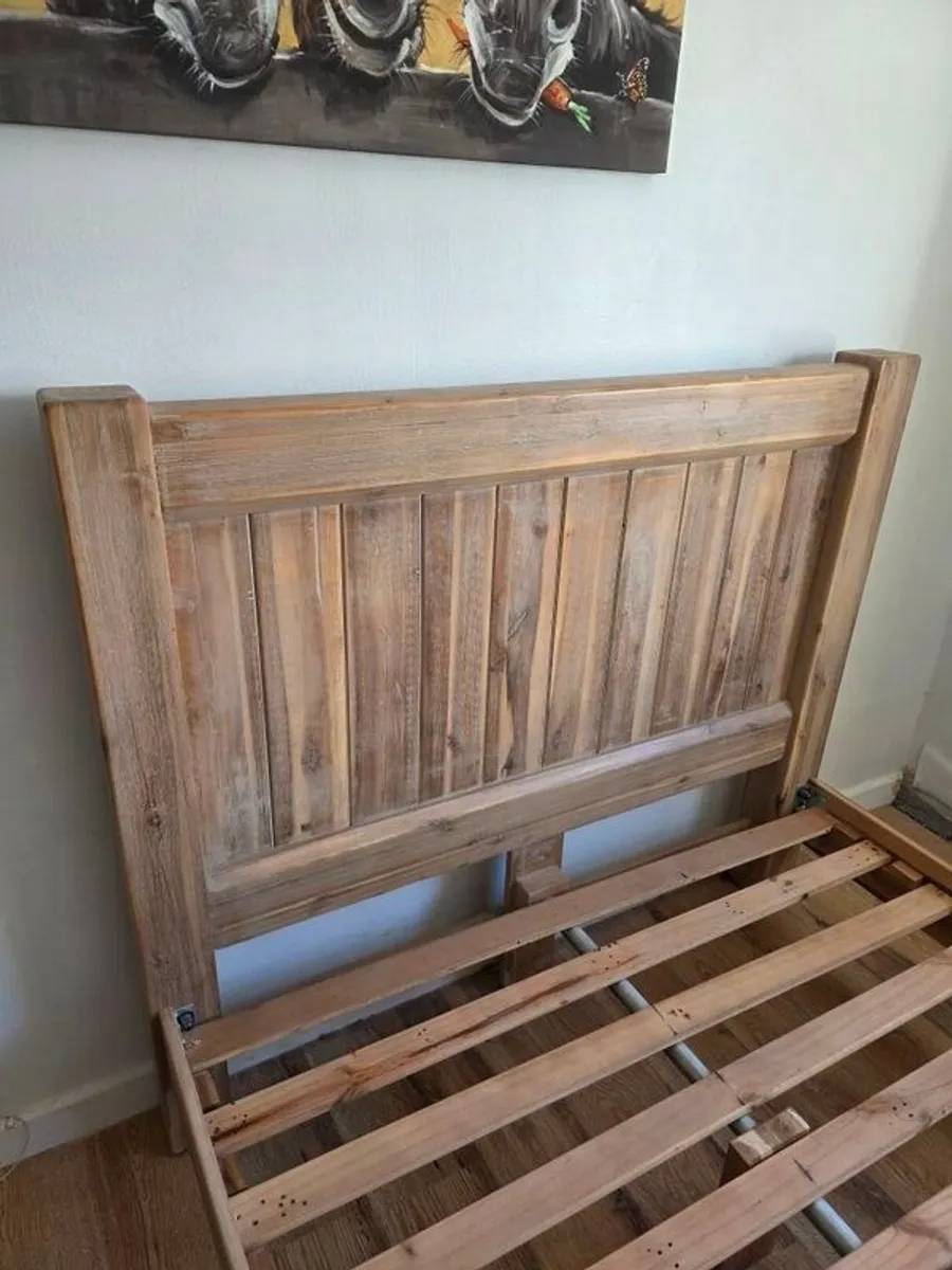 Double Bed - Image 3