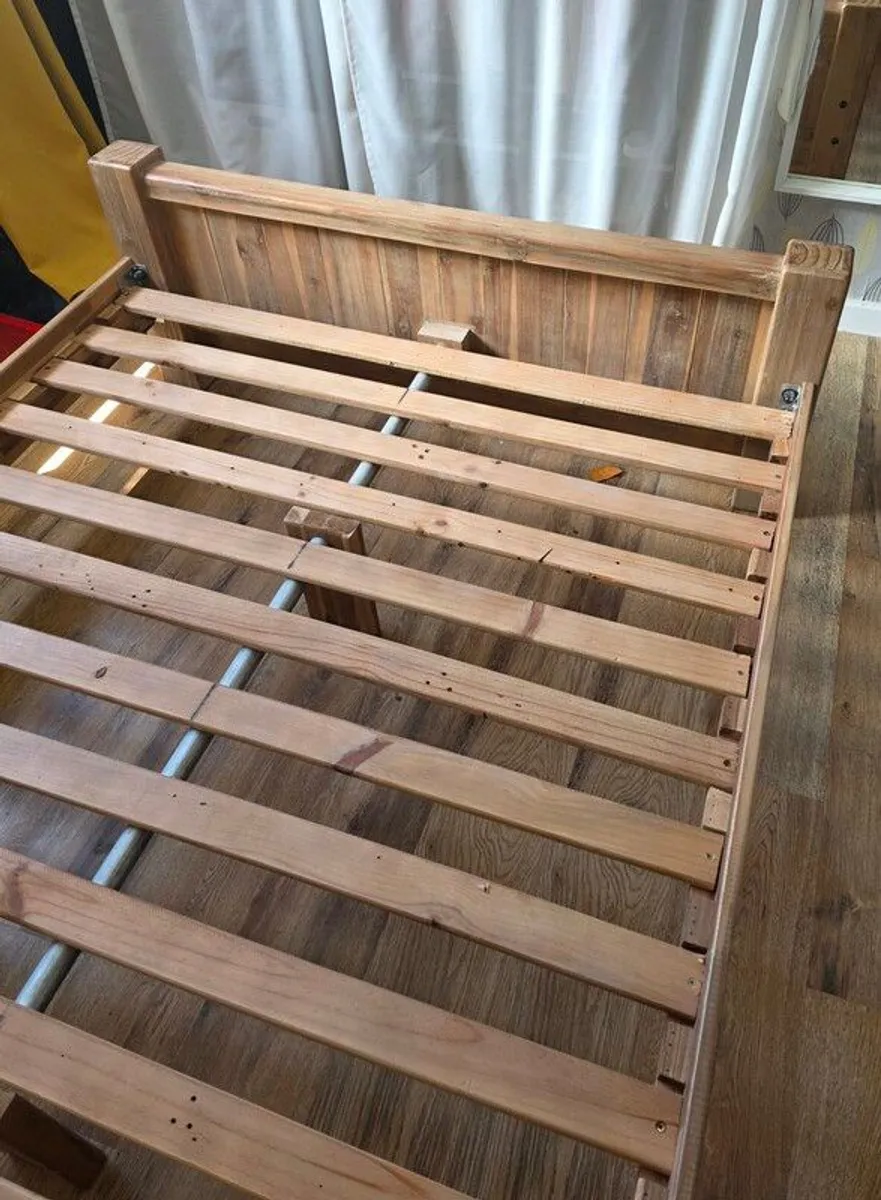 Double Bed - Image 4