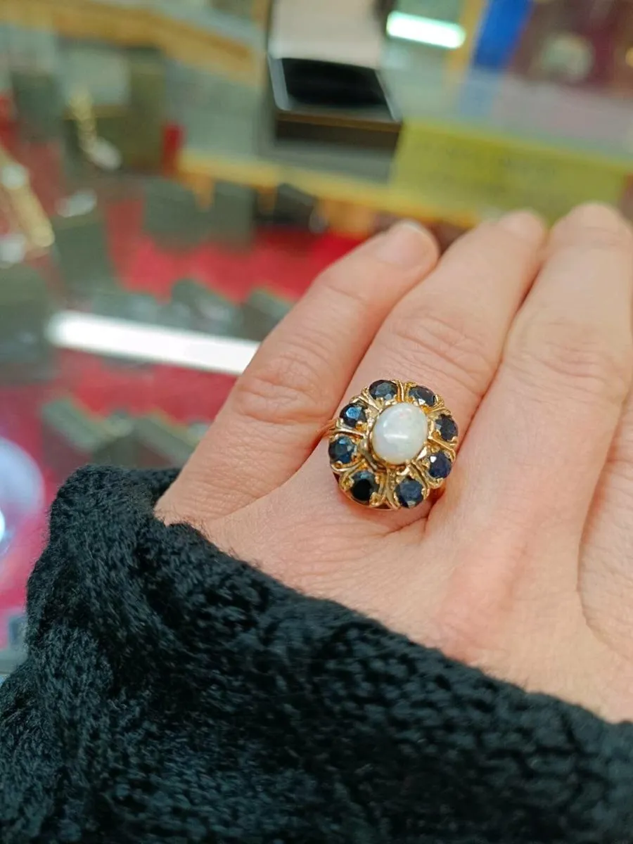 9k gold opal ring with sapphires - Image 4