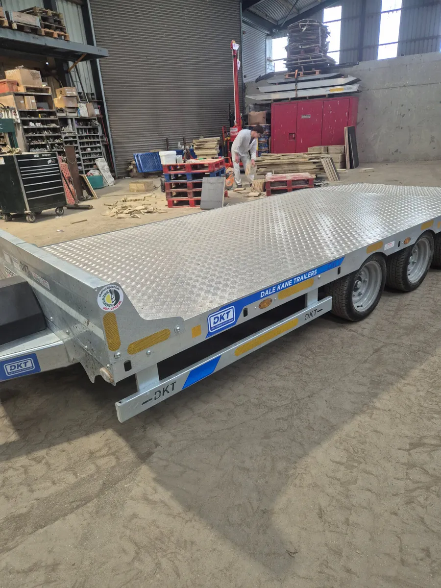 Dale Kane 16ft mini Lowloader  for hire - Image 4