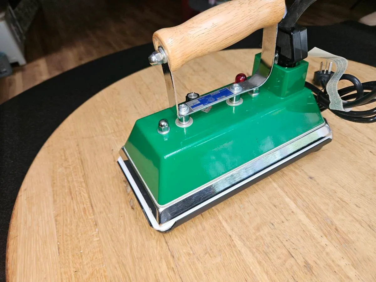Pool / Snooker Cloth Iron - Image 3