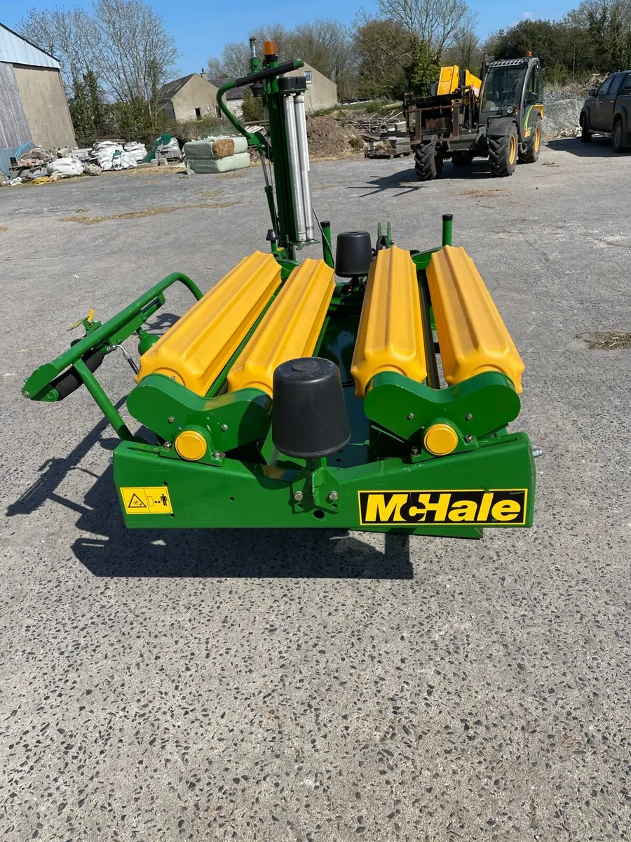 McHale square /round bale wrapper - Image 1