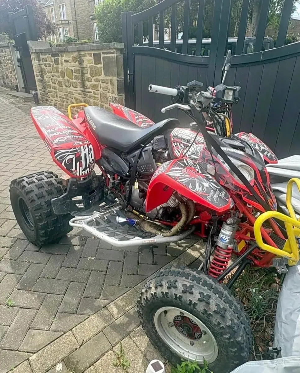 Polaris predator race quad 750cc - Image 1