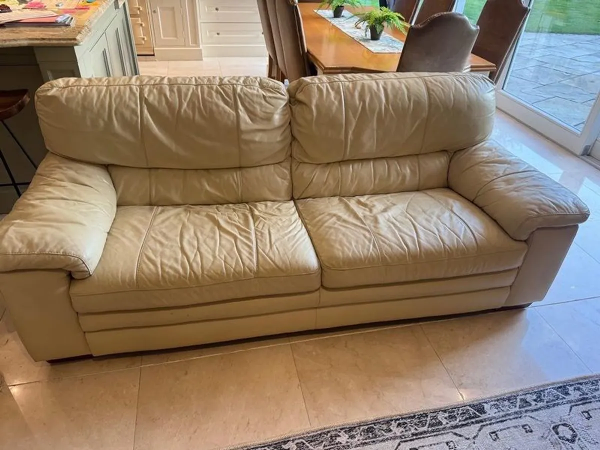 couches and arm chairs set - Image 3