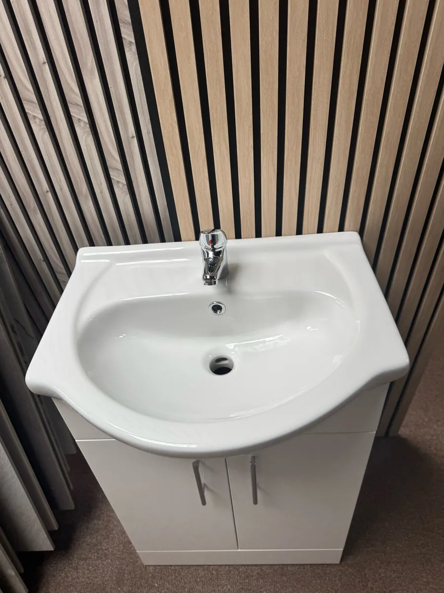 Clearance Vanity Unit & Sink - Image 2