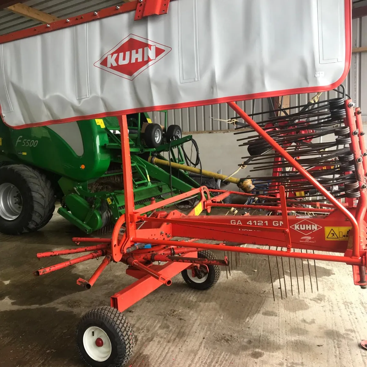 Kuhn single rotar  rake - Image 2