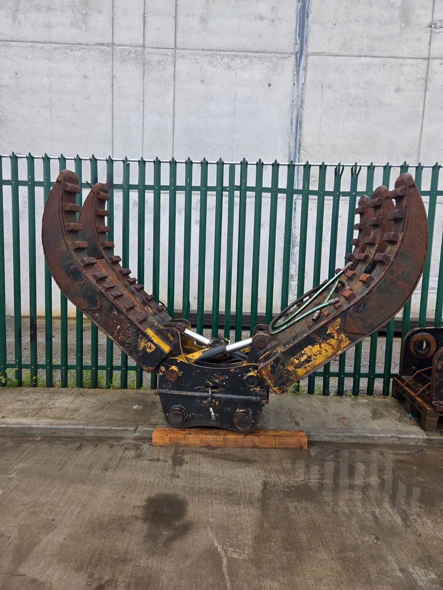SEC Rock Grab Fit 40-70 ton Excavator - Image 1