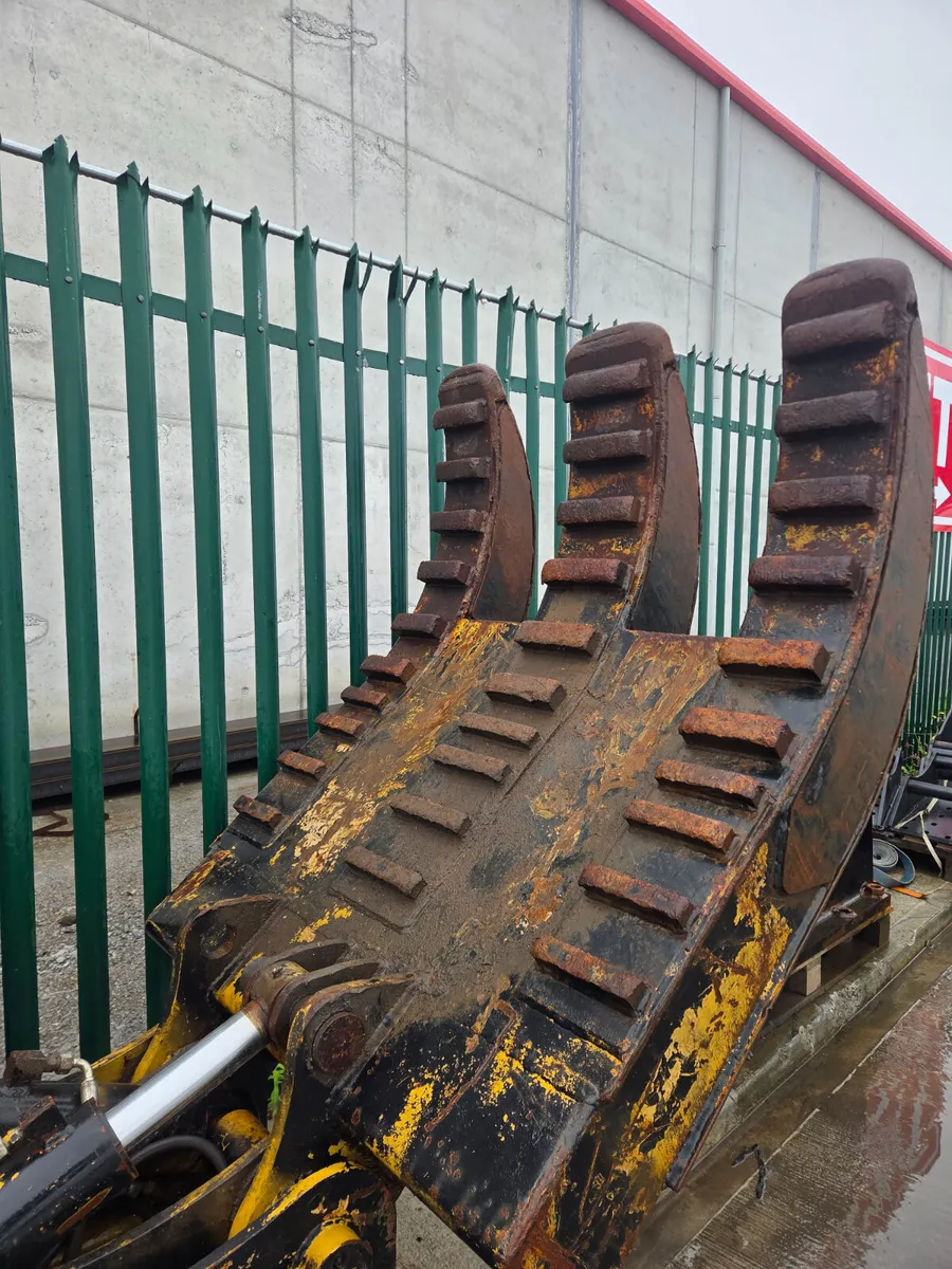 SEC Rock Grab Fit 40-70 ton Excavator - Image 3