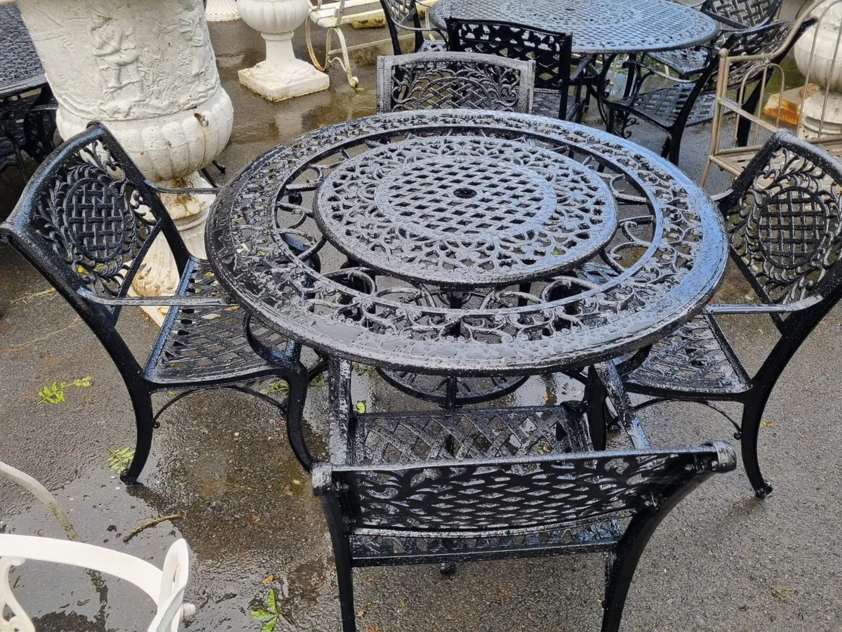 Garden table 4 chairs - Image 1